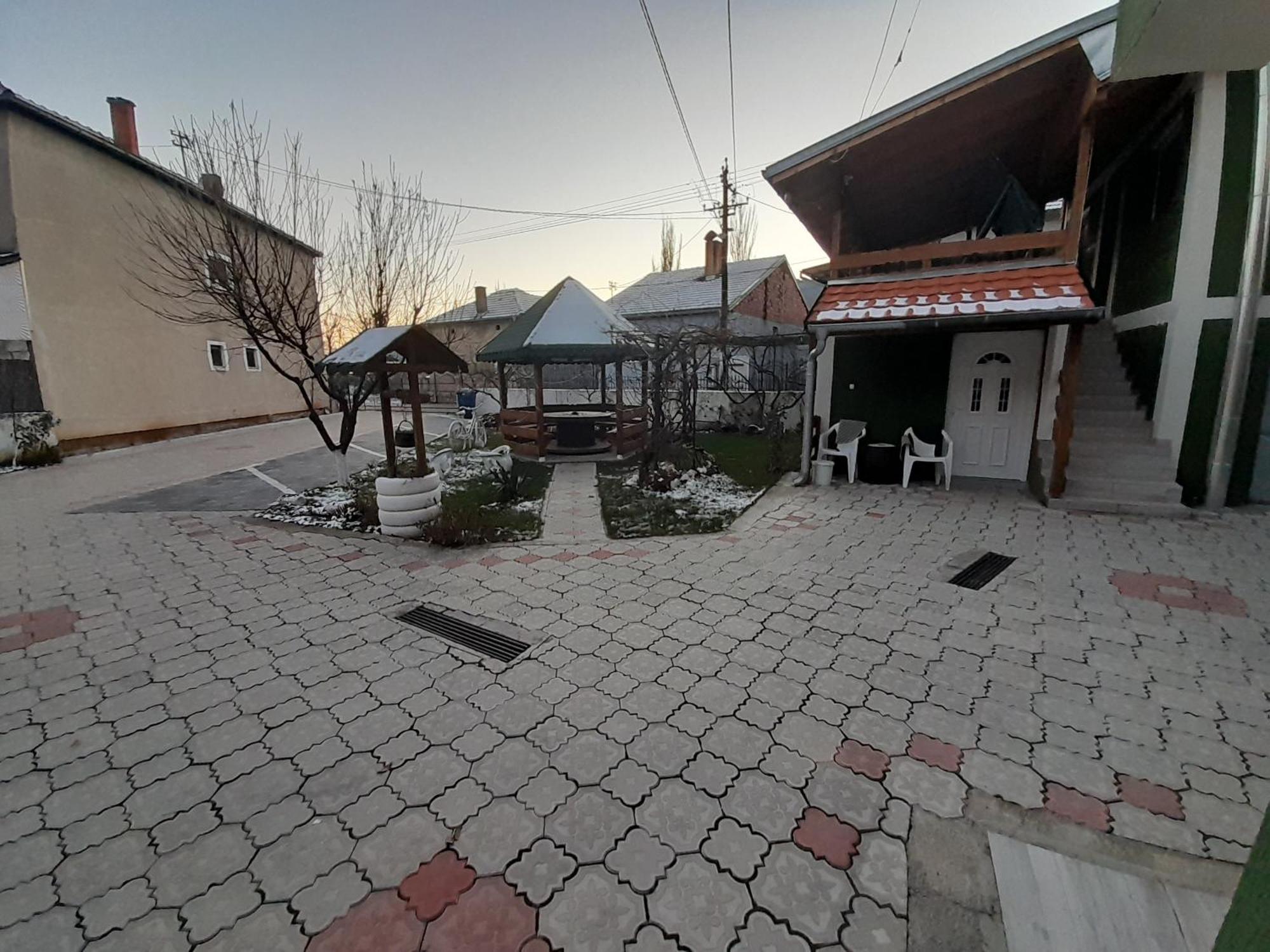 Guest House Vila Banjica ピロト エクステリア 写真