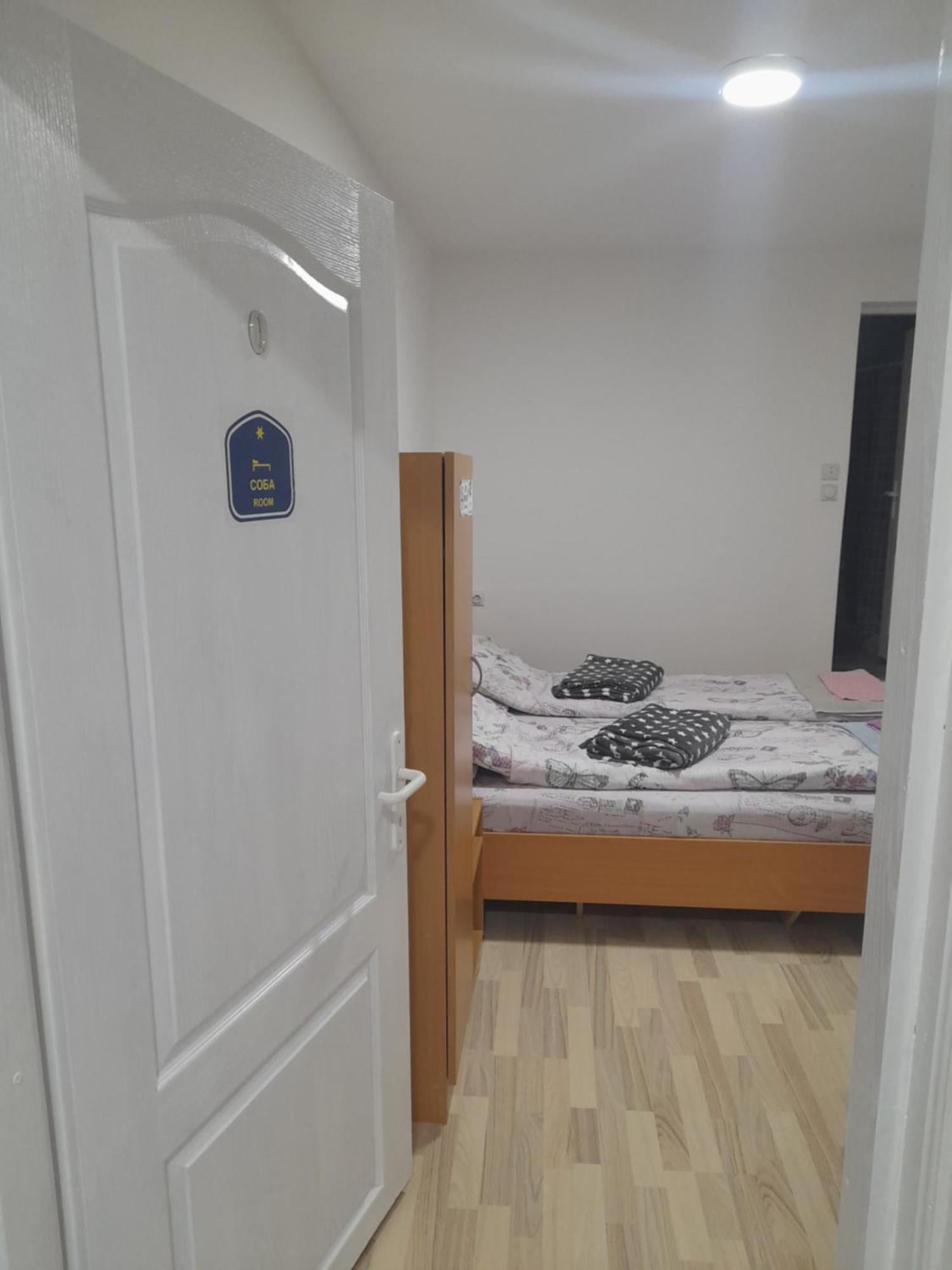 Guest House Vila Banjica ピロト エクステリア 写真