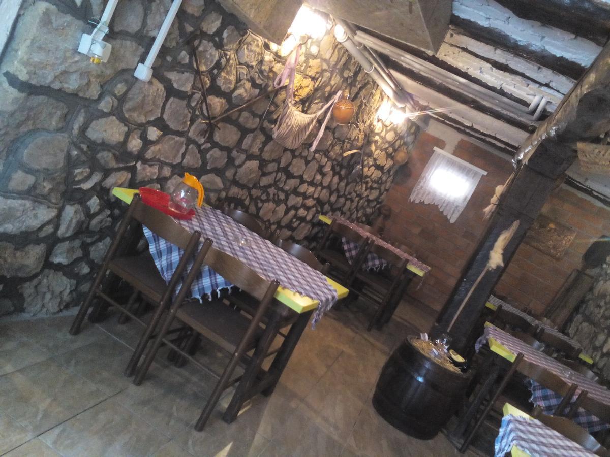 Guest House Vila Banjica ピロト エクステリア 写真